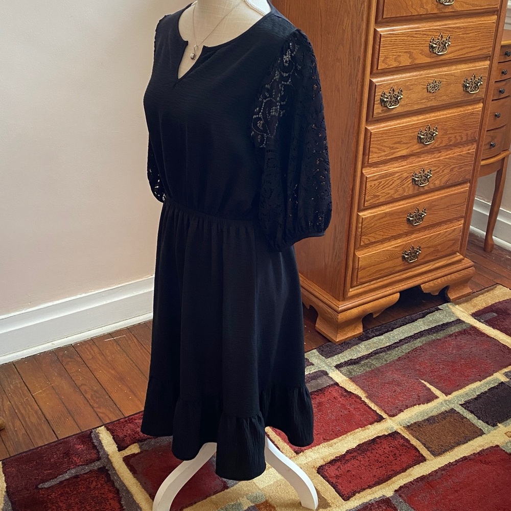 Amana Black Dress with Lace Sleeves Large - Picture 9 of 16